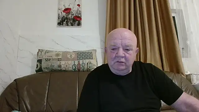 Snapshot of fullballs6 chatting on 03-20-26, 02:05 fullballs6 online show from 03-20-26, 02:05