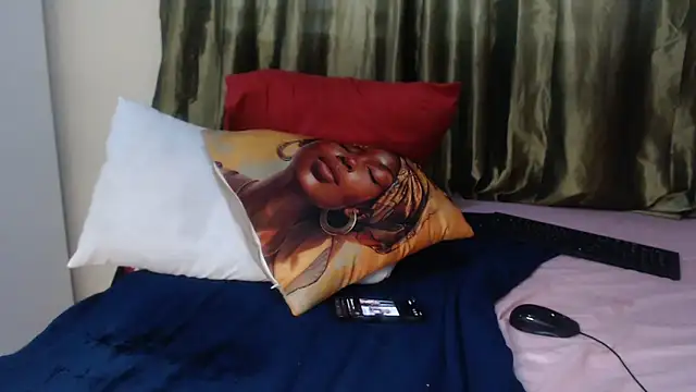 Foxybrownxx1 online show from 03-10-26, 04:56