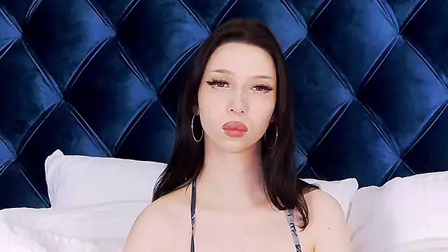 MaliaLandre online show from 02-03-25, 08:02