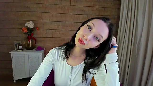 MaliaLandre online show from 03-10-25, 07:32