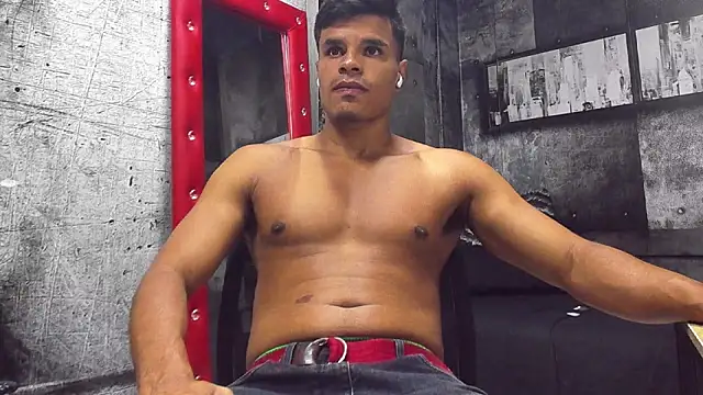 Snapshot of Derek_Lustfordx chatting on 02-26-25, 11:20 Derek Lustfordx online show from 02-26-25, 11:20