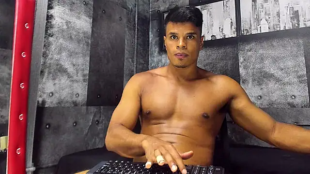 Snapshot of Derek_Lustfordx chatting on 03-13-25, 05:28 Derek Lustfordx online show from 03-13-25, 05:28