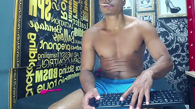 Snapshot of Derek_Lustfordx chatting on 09-10-25, 11:21 Derek Lustfordx online show from 09-10-25, 11:21