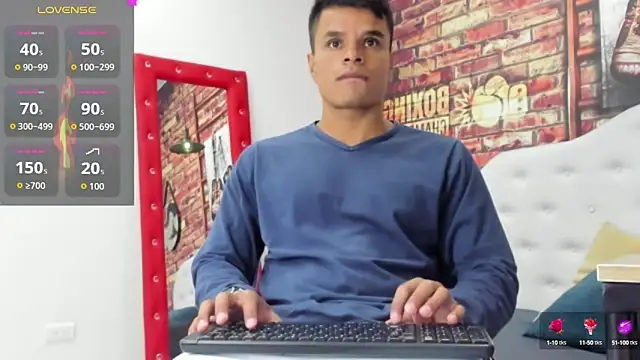 Snapshot of Derek_Lustfordx chatting on 09-20-25, 12:50 Derek Lustfordx online show from 09-20-25, 12:50