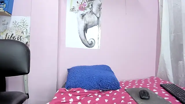 Snapshot of aitanacortes chatting on 01-07-25, 03:54 aitanacortes online show from 01-07-25, 03:54