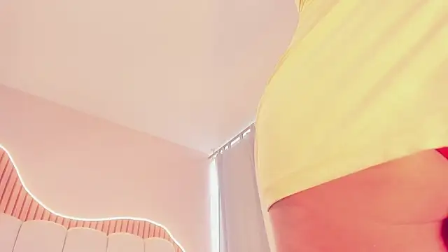 SofiiSweet  online show from 03-10-26, 05:29