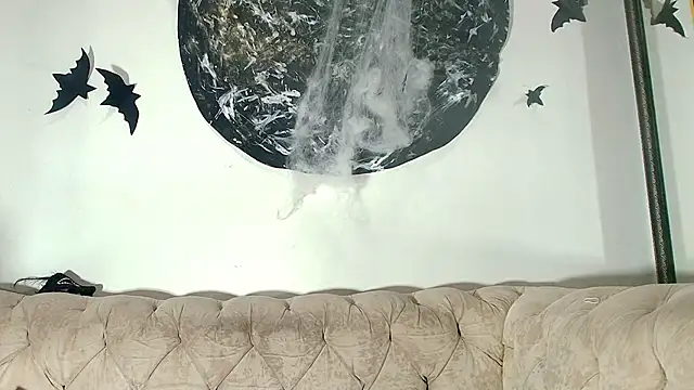 kira mz online show from 10-28-25, 11:58