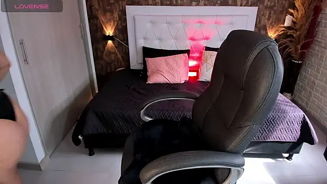 samantha  karolstone online show from 02-06-25, 07:40