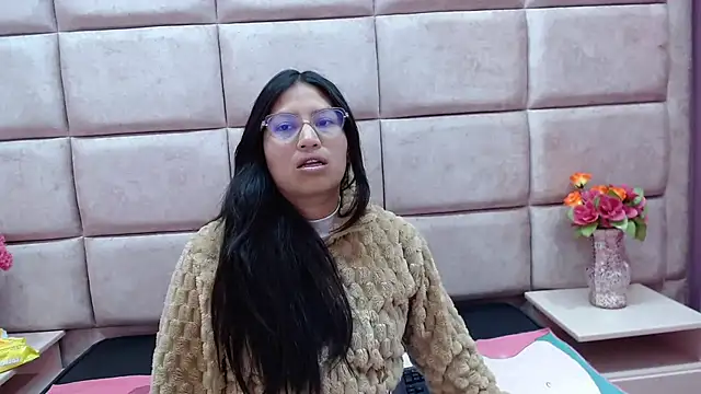 Snapshot of Miaa_Smiith_ chatting on 01-20-25, 02:22 Miaa Smiith online show from 01-20-25, 02:22