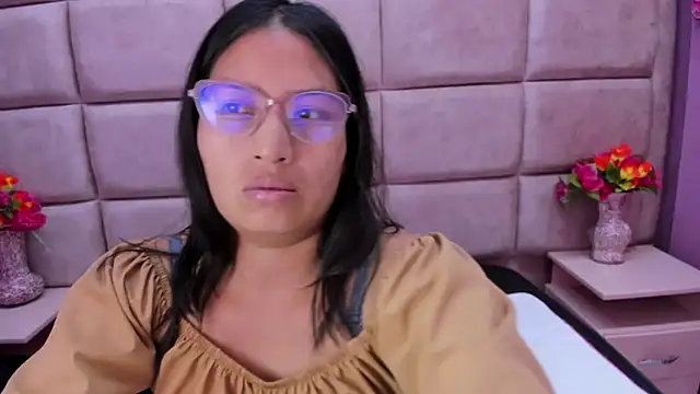 Snapshot of Miaa_Smiith_ chatting on 03-18-25, 02:25 Miaa Smiith online show from 03-18-25, 02:25