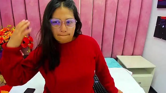 Snapshot of Miaa_Smiith_ chatting on 09-21-25, 02:46 Miaa Smiith online show from 09-21-25, 02:46