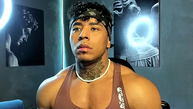 bradley smith online show from 10-24-25, 03:47