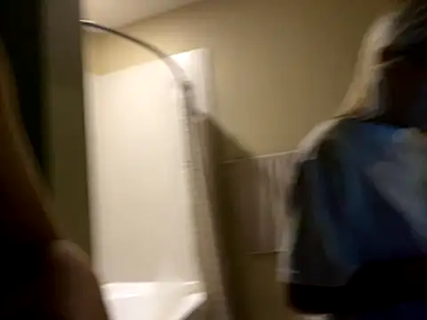 Snapshot of girlfriendmissy chatting on 11-23-25, 07:35 girlfriendmissy online show from 11-23-25, 07:35