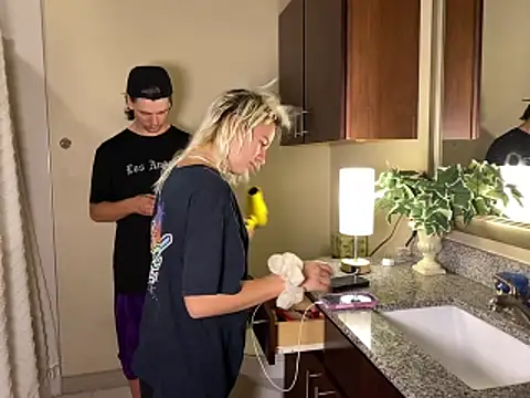 Snapshot of girlfriendmissy chatting on 03-07-26, 01:57 girlfriendmissy online show from 03-07-26, 01:57