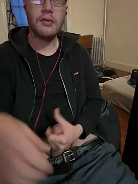 Snapshot of chicostick413 chatting on 01-22-25, 12:38 chicostick413 online show from 01-22-25, 12:38