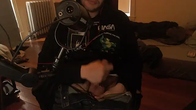 Snapshot of chicostick413 chatting on 03-01-25, 01:51 chicostick413 online show from 03-01-25, 01:51