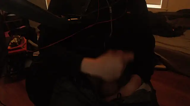 Snapshot of chicostick413 chatting on 03-05-25, 03:18 chicostick413 online show from 03-05-25, 03:18