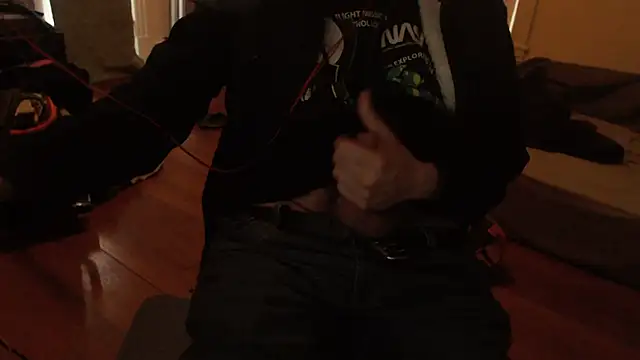 Snapshot of chicostick413 chatting on 03-06-25, 03:13 chicostick413 online show from 03-06-25, 03:13