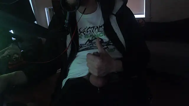 Snapshot of chicostick413 chatting on 03-08-25, 07:53 chicostick413 online show from 03-08-25, 07:53