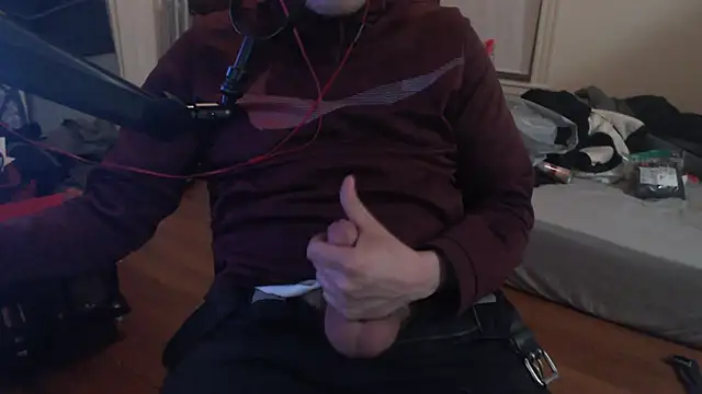 Snapshot of chicostick413 chatting on 03-20-25, 12:19 chicostick413 online show from 03-20-25, 12:19