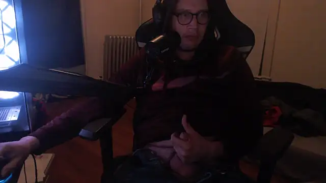 Snapshot of chicostick413 chatting on 10-19-25, 12:22 chicostick413 online show from 10-19-25, 12:22