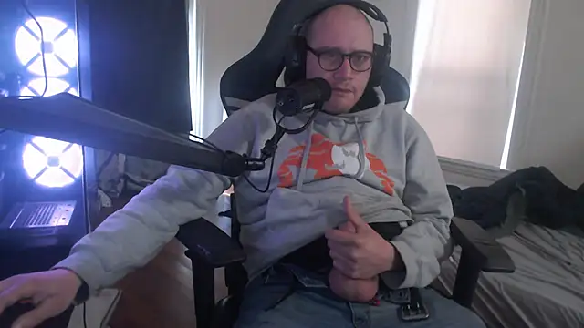 Snapshot of chicostick413 chatting on 10-28-25, 02:53 chicostick413 online show from 10-28-25, 02:53