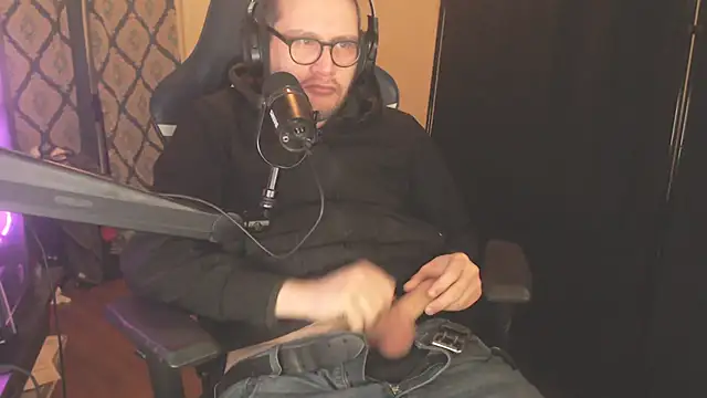 Snapshot of chicostick413 chatting on 02-02-26, 12:20 chicostick413 online show from 02-02-26, 12:20