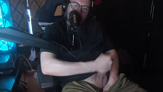 chicostick413 online show from 04-15-26, 09:37