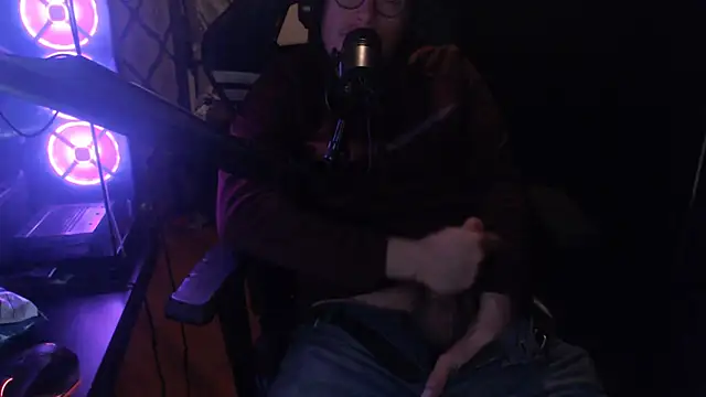 chicostick413 online show from 04-28-26, 06:29