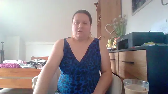 Snapshot of ReifeVenna chatting on 09-29-25, 09:25 ReifeVenna online show from 09-29-25, 09:25