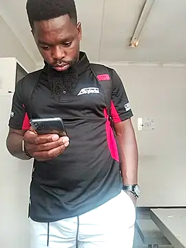 Chocolate factory man online show from 10-17-25, 04:37