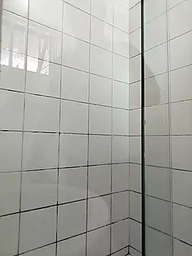 Chocolate factory man online show from 11-19-25, 04:45