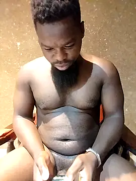 Snapshot of Chocolate_factory_man chatting on 04-16-26, 03:07 Chocolate factory man online show from 04-16-26, 03:07