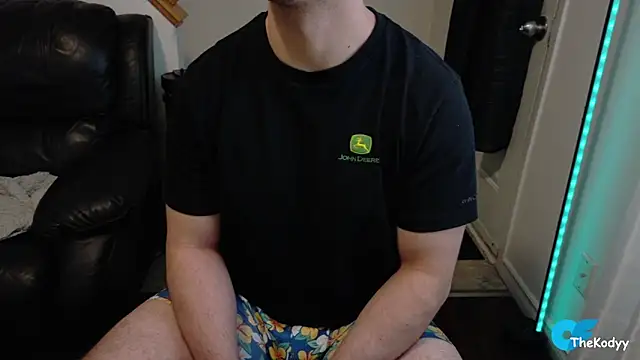 Snapshot of Thekodyy chatting on 02-23-26, 12:24 Thekodyy online show from 02-23-26, 12:24