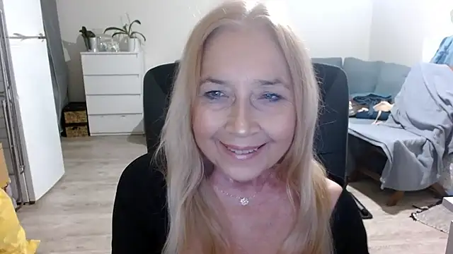 Snapshot of sofia_xkiss chatting on 01-13-25, 02:53 sofia xkiss online show from 01-13-25, 02:53
