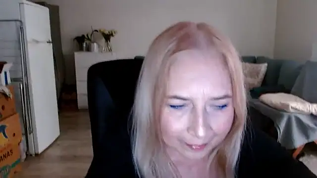 Snapshot of sofia_xkiss chatting on 01-20-25, 02:57 sofia xkiss online show from 01-20-25, 02:57