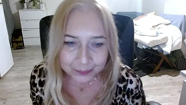Snapshot of sofia_xkiss chatting on 01-26-25, 05:44 sofia xkiss online show from 01-26-25, 05:44