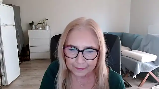 Snapshot of sofia_xkiss chatting on 01-29-25, 11:09 sofia xkiss online show from 01-29-25, 11:09