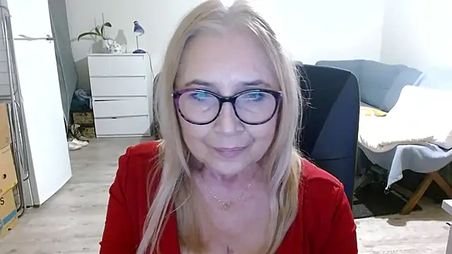 Snapshot of sofia_xkiss chatting on 02-03-25, 05:56 sofia xkiss online show from 02-03-25, 05:56
