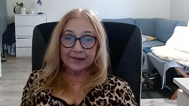 Snapshot of sofia_xkiss chatting on 02-24-25, 10:48 sofia xkiss online show from 02-24-25, 10:48