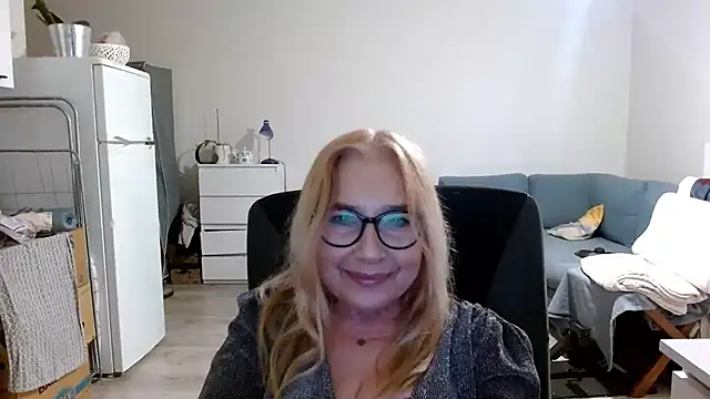 Snapshot of sofia_xkiss chatting on 03-02-25, 02:54 sofia xkiss online show from 03-02-25, 02:54