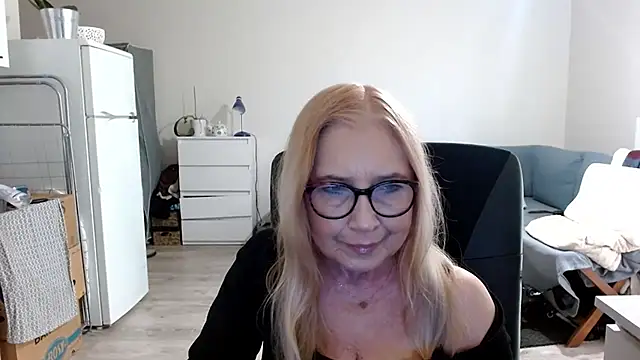 Snapshot of sofia_xkiss chatting on 03-03-25, 07:54 sofia xkiss online show from 03-03-25, 07:54