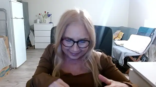 Snapshot of sofia_xkiss chatting on 03-13-25, 02:44 sofia xkiss online show from 03-13-25, 02:44