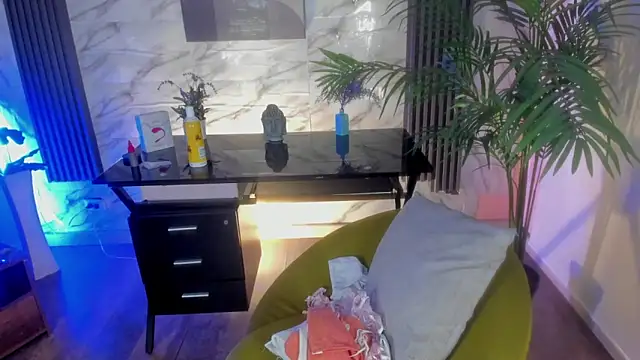 Snapshot of SofiaGomez420 chatting on 02-08-25, 09:46 SofiaGomez420 online show from 02-08-25, 09:46