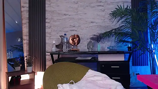 Snapshot of SofiaGomez420 chatting on 03-22-25, 06:54 SofiaGomez420 online show from 03-22-25, 06:54