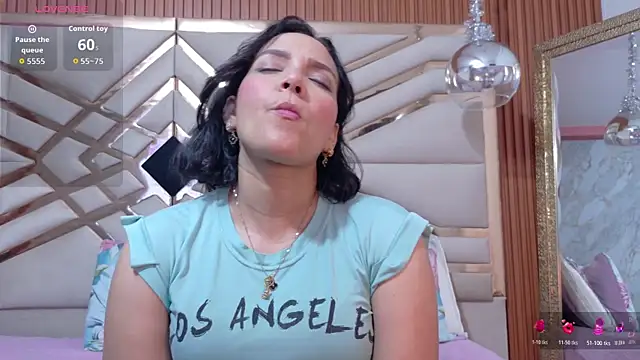 Snapshot of Sluttyandmature chatting on 04-14-26, 12:55 Sluttyandmature online show from 04-14-26, 12:55