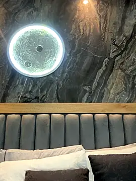 BellaPeers  online show from 10-04-25, 12:25