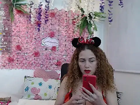 Snapshot of BLONDE_SEXYHOT chatting on 01-17-25, 01:47 BLONDE SEXYHOT online show from 01-17-25, 01:47