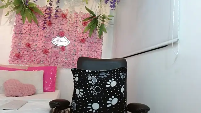 Snapshot of BLONDE_SEXYHOT chatting on 10-04-25, 06:22 BLONDE SEXYHOT online show from 10-04-25, 06:22