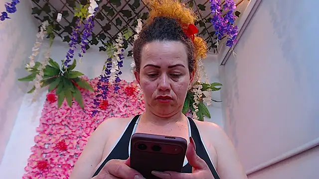 Snapshot of BLONDE_SEXYHOT chatting on 04-15-26, 05:58 BLONDE SEXYHOT online show from 04-15-26, 05:58